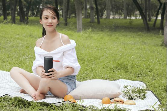 小米发布户外行走携带音箱,360度环绕声,大音量,只要199块钱