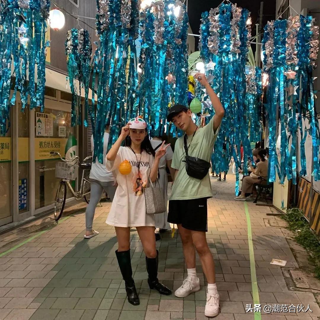 楂樹釜瀛愭儏渚ｆ挒鑹茬郴绌挎惌,鎾炶～鍑犵巼鏋佷綆鎯呬荆绌挎惌蹇冩満璧锋潵