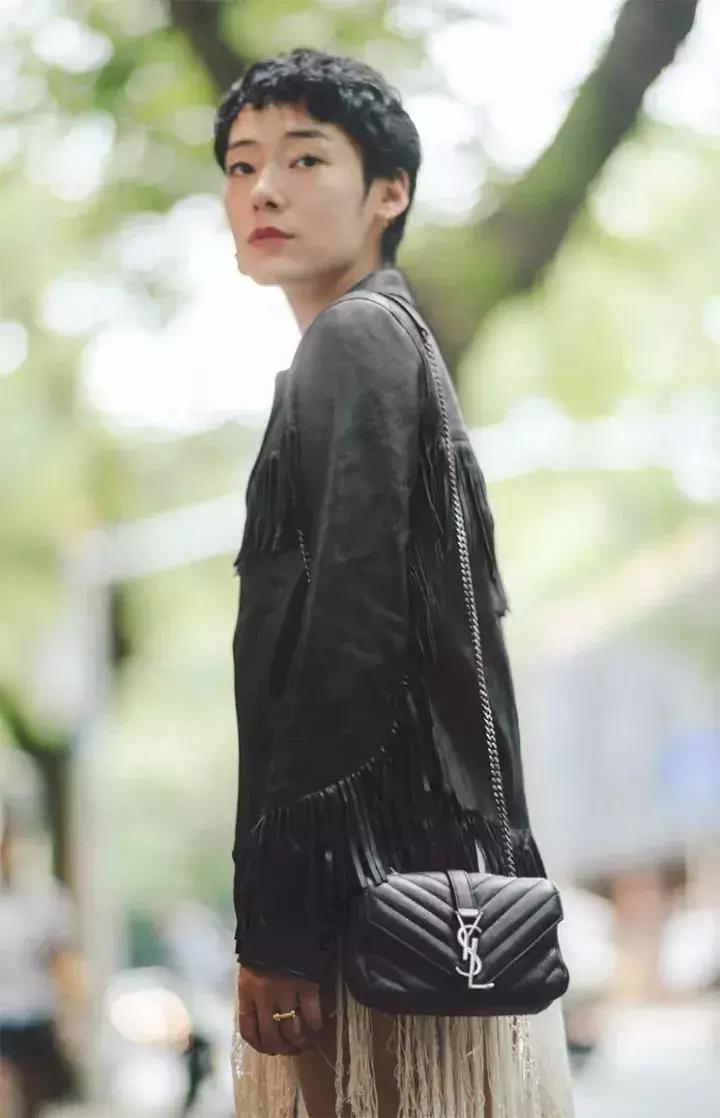 ysl和lv邮差包哪个更好,chanel和ysl包哪个好