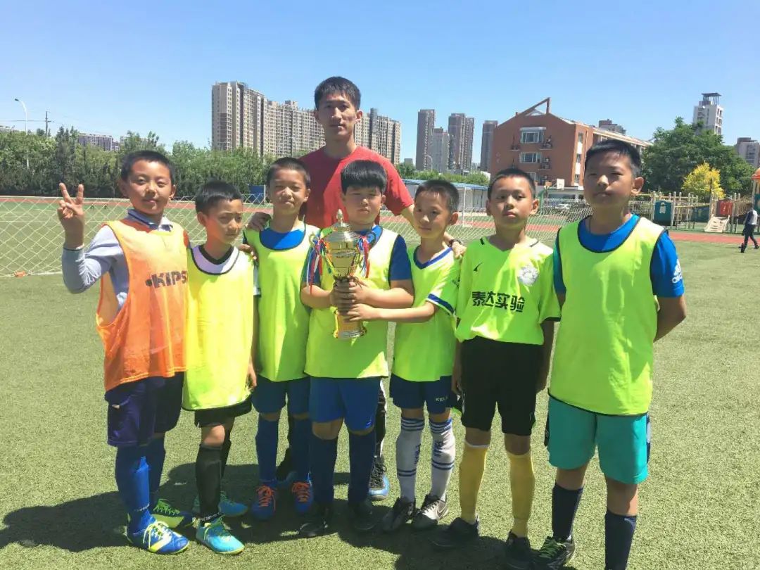 泰达实验2022毕业生,足球少年未来可期