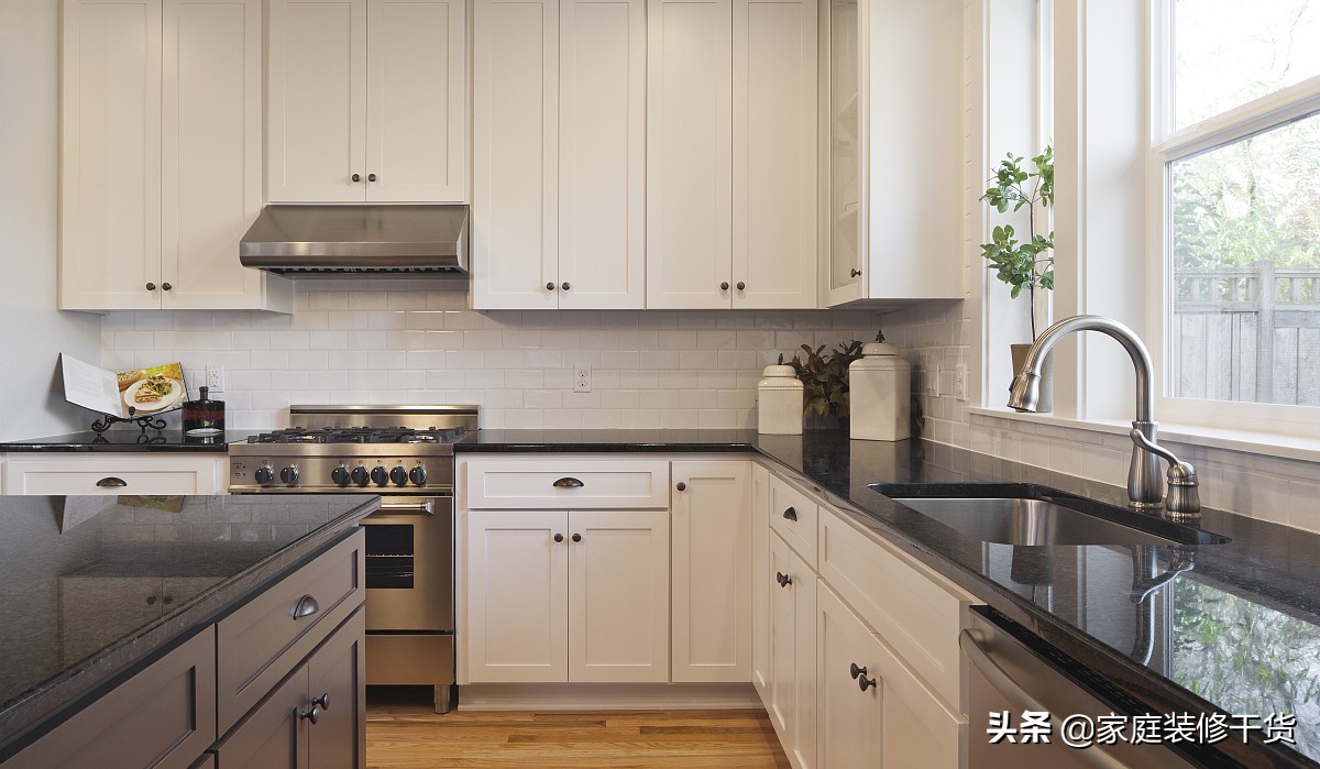 厨房可以移位置吗,厨房烟道可以移位吗