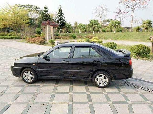 小伙买车竟被嘲笑直接拿30万现金,小伙花6万买台二手车