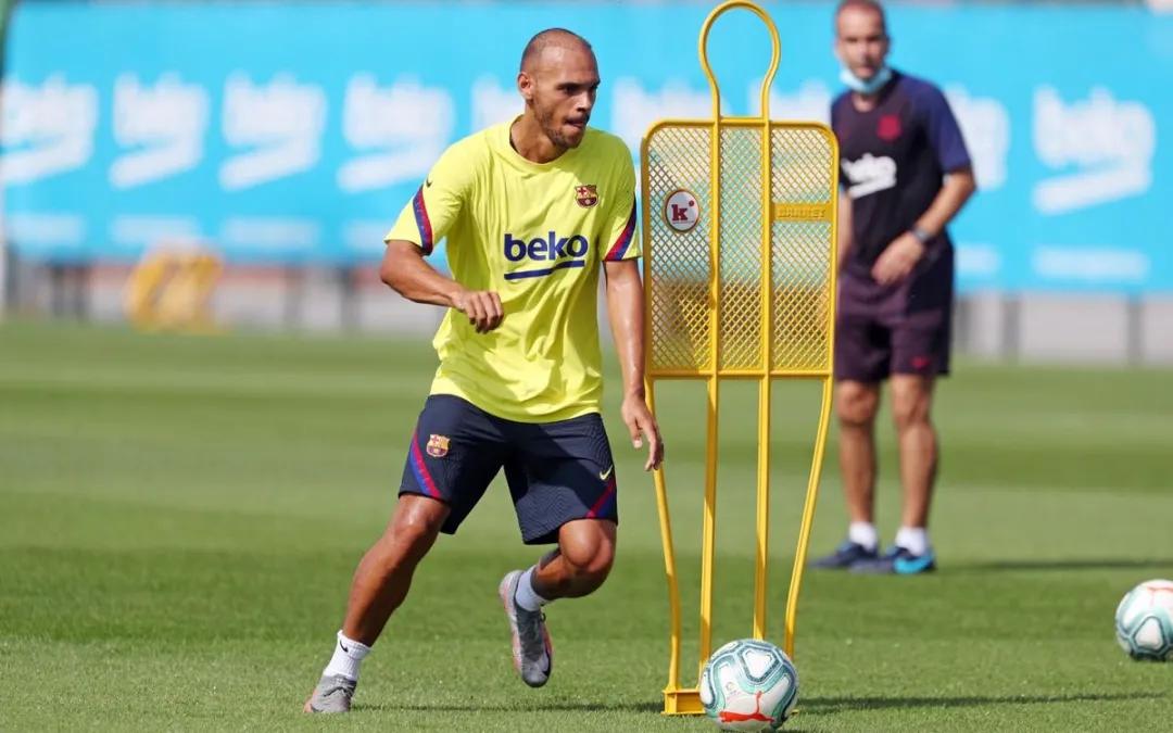 国家队征召哪些球员,国家队征召梅西是哪一年