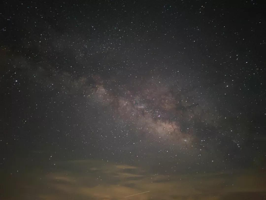 手机能拍摄银河吗,手机拍银河用主摄还是广角
