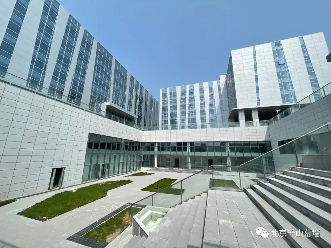 浜ゆ埧浠紡鍦嗘弧绀兼垚,绔e伐浠紡鍦嗘弧缁撴潫