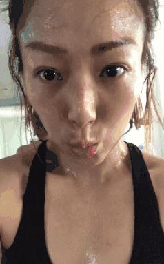 郑秀文与许志安相逢何必曾相识,许志安郑秀文不要惊动爱情