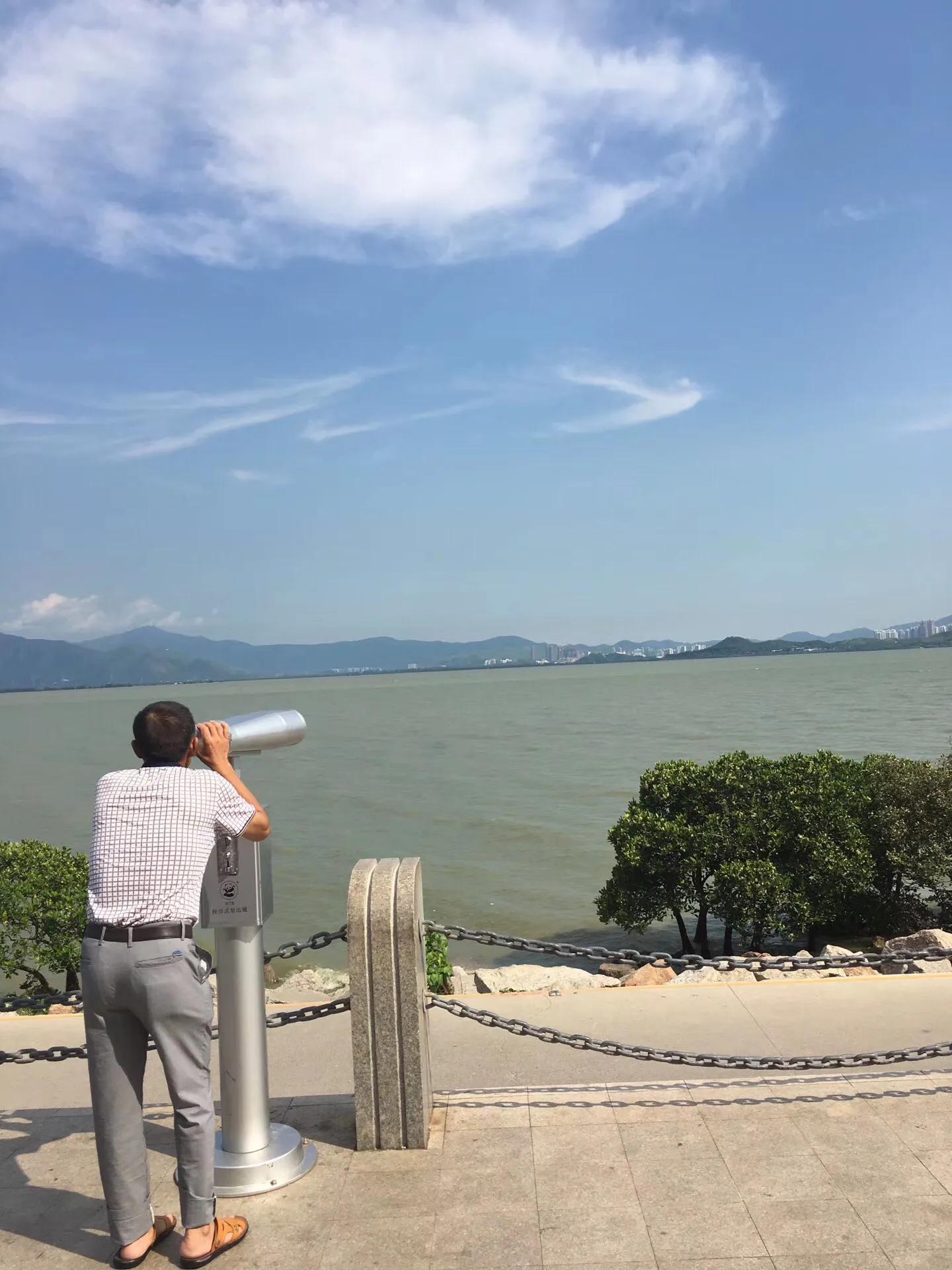 我的父亲，今年57，谢谢你为我们撑起一片天