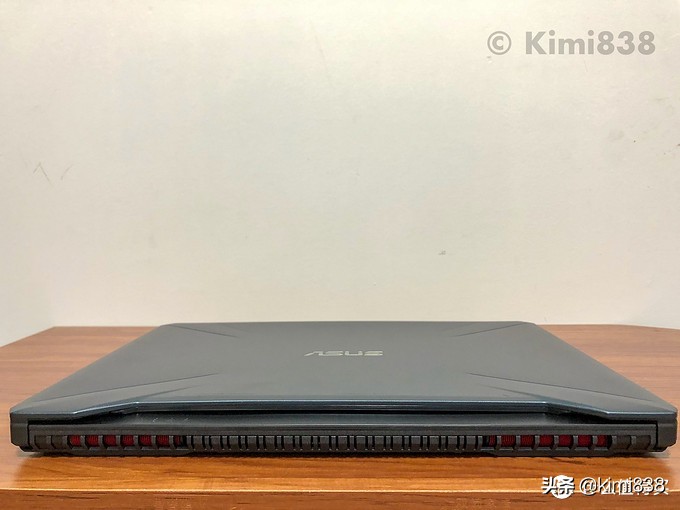 华硕飞行堡垒七可以连蓝牙键盘吗,华硕飞行堡垒7屏幕一闪一闪