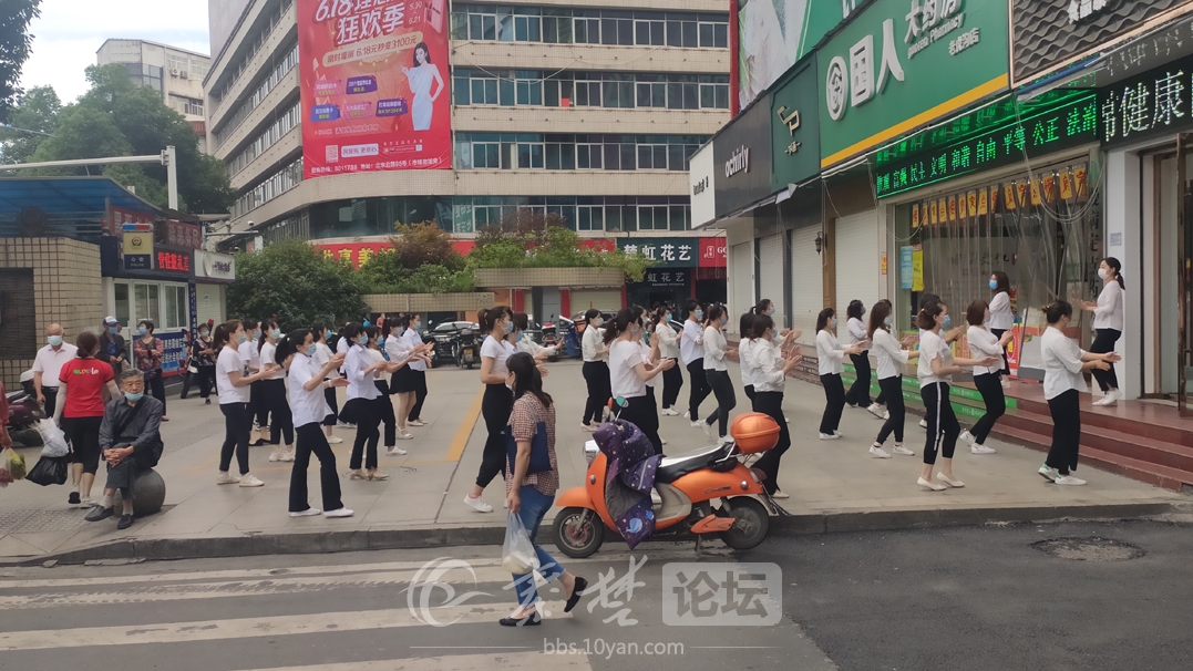 湖北十堰内衣店实体店,最近十堰文胸内衣店