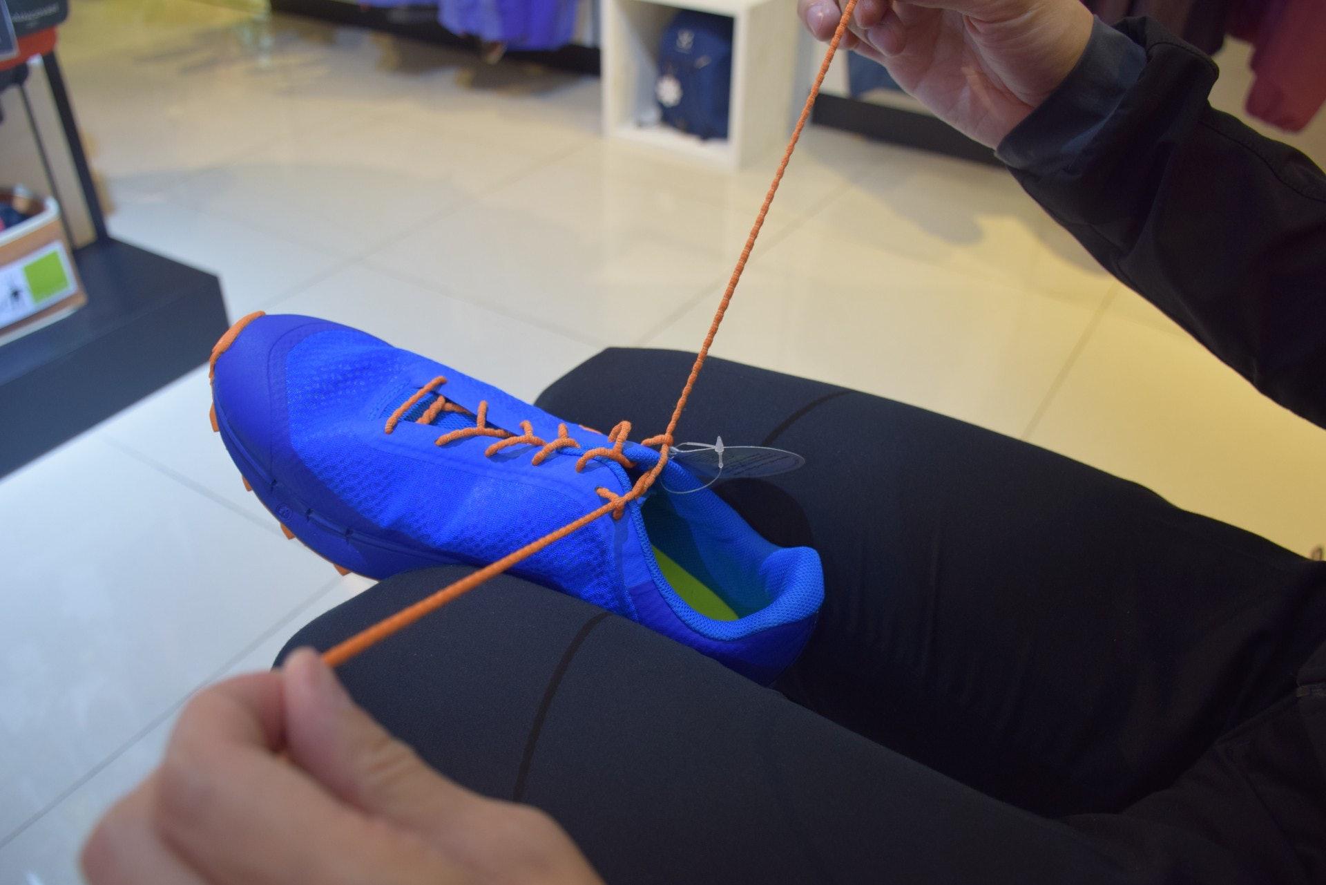 徒步户外鞋怎么系鞋带,系鞋带方法简单不易松开登山鞋