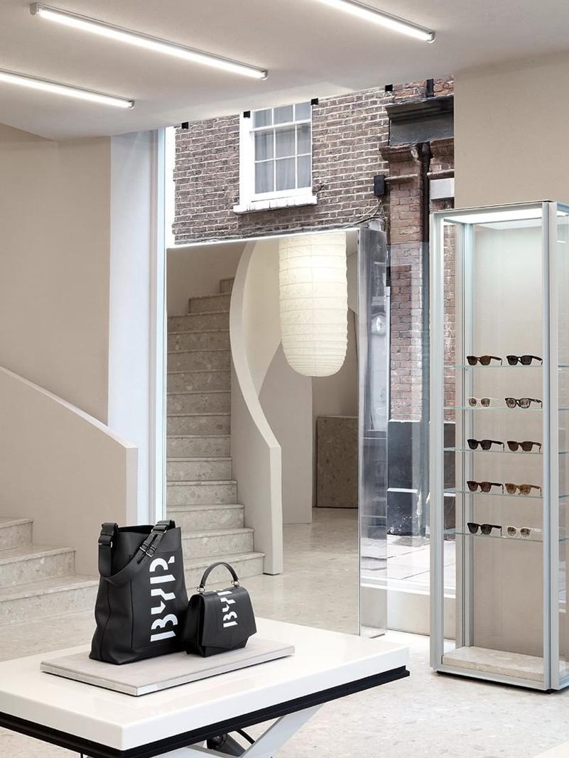 byredo无人区玫瑰香水多少钱,byredo香水无人区玫瑰和超级雪松