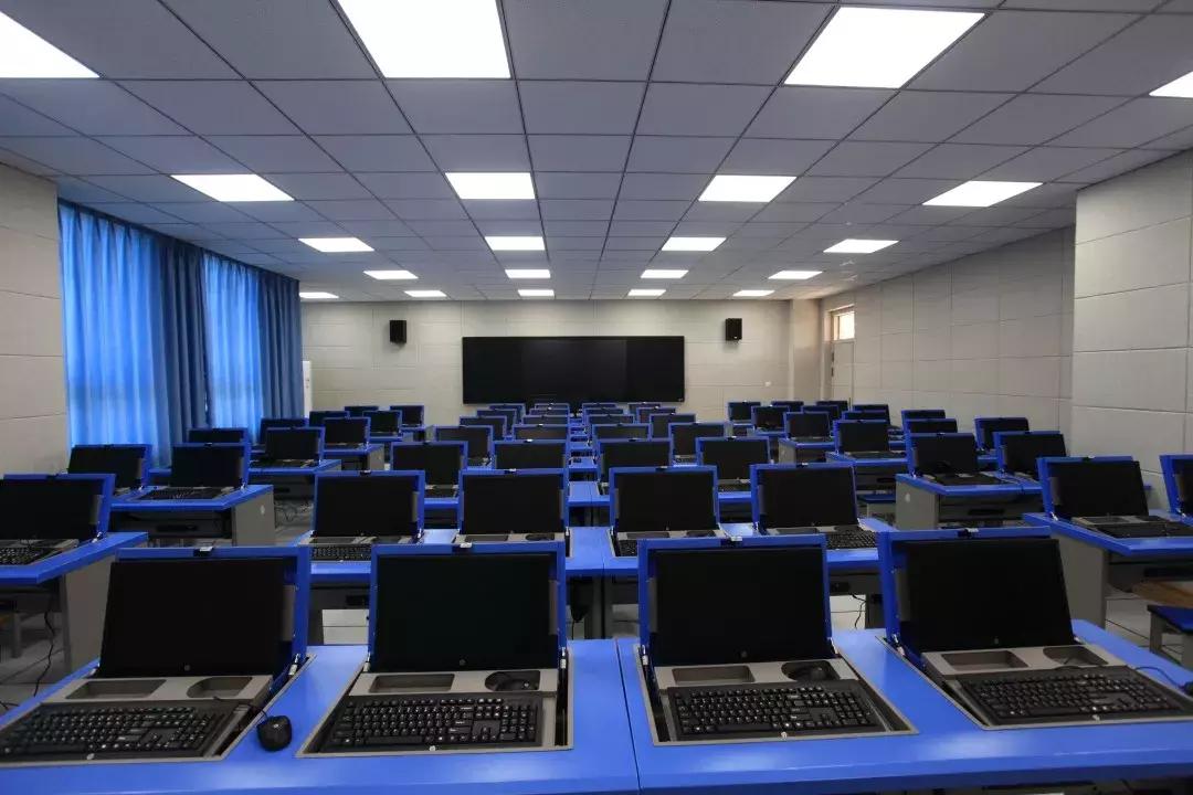 南阳第2完全学校,南阳第三个完全学校