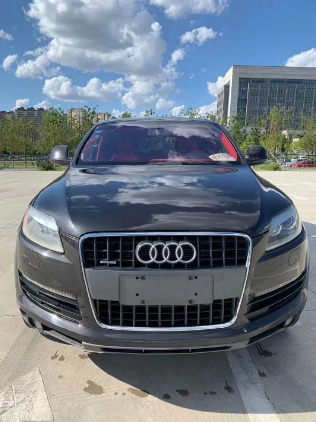 十万买辆奥迪q7,十万左右买一台奥迪q5