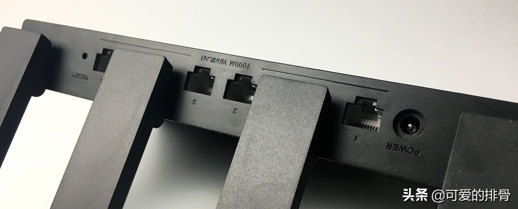 一图看懂华为路由ax3pro,华为ax3pro路由器标准版和公开版