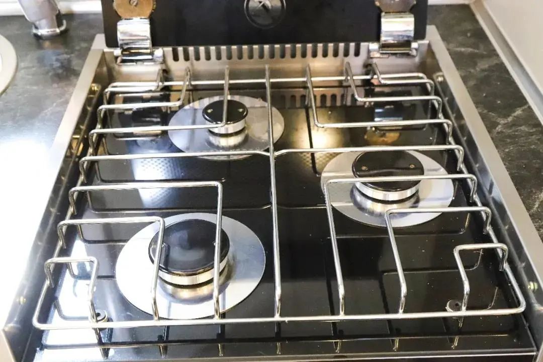 宇通c533旗舰探境版,2023款宇通c533旗舰版