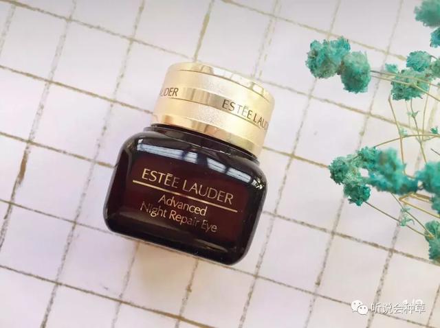 不显老眼霜推荐,眼霜用抗皱的好还是用淡化细纹的