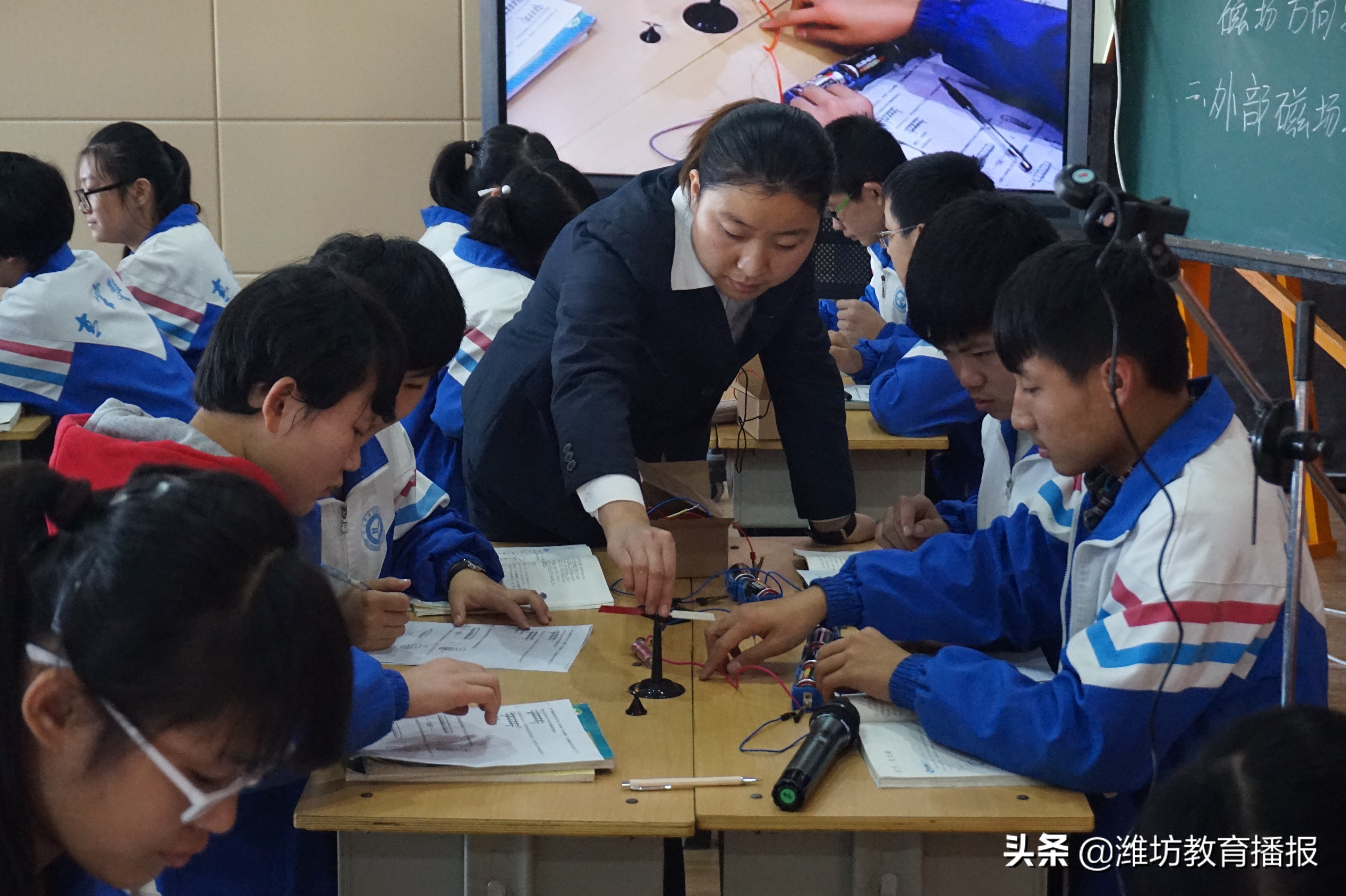 潍坊学院世界纪录,潍坊学校哪项技能全省第一