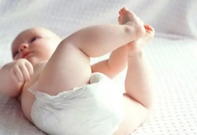 宝宝十天不拉便便是便秘还是攒肚,宝宝10天不排便还屁多