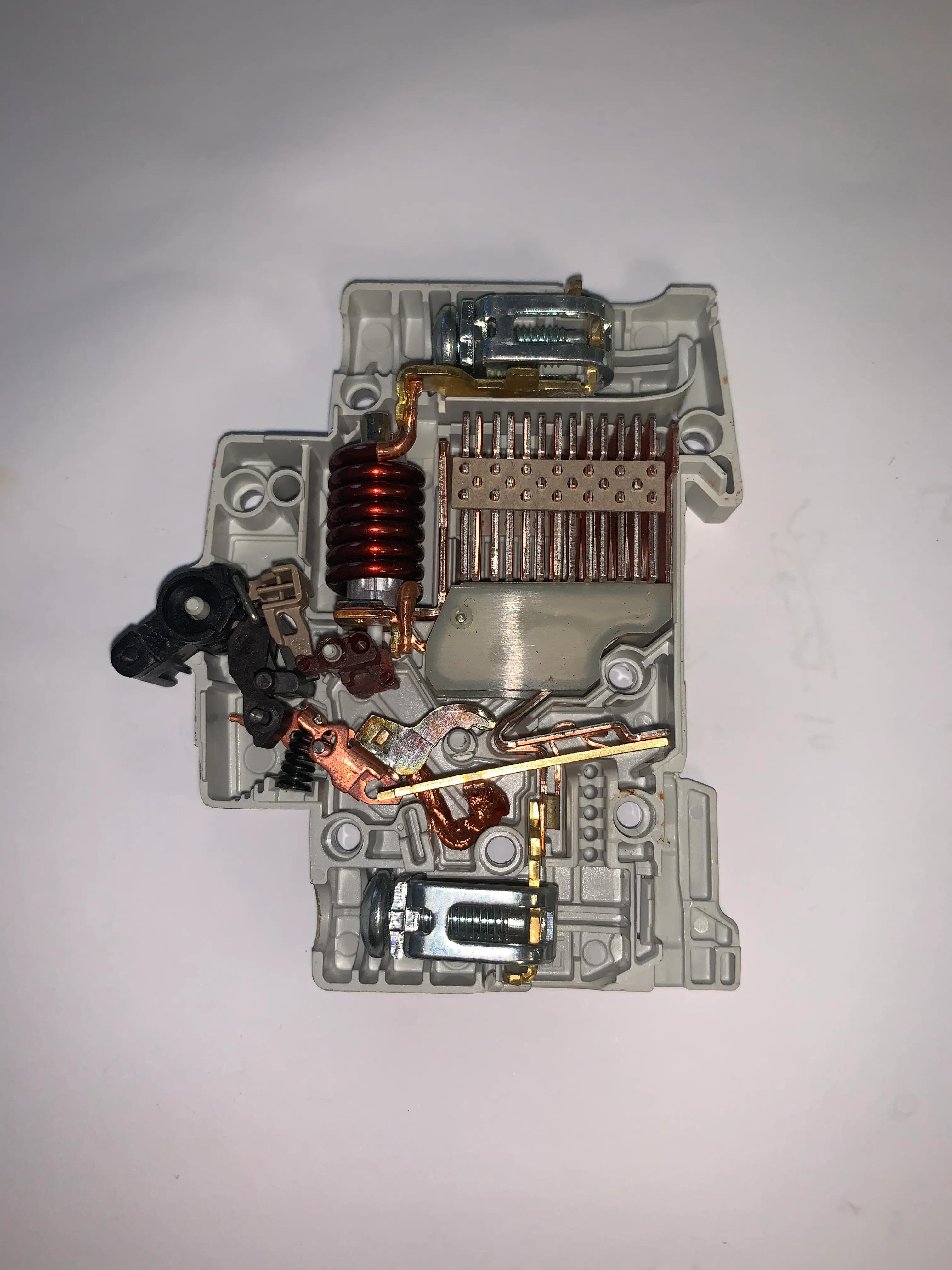 正泰空气开关和abb空气开关,正泰与abb空开哪个好