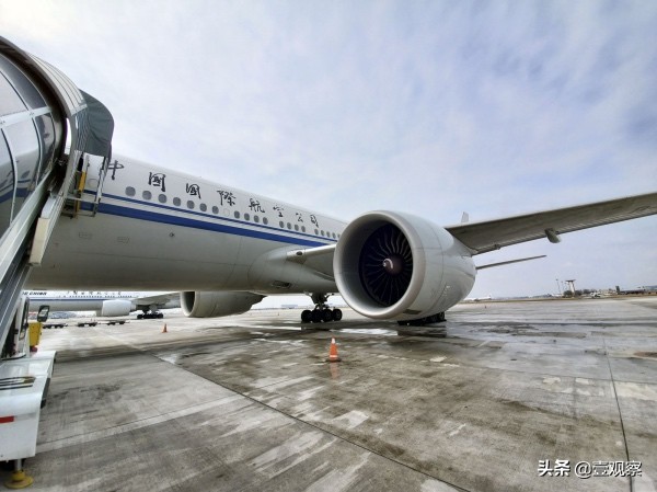 三星galaxys10曝光惊艳之作,三星galaxys20系列上手体验