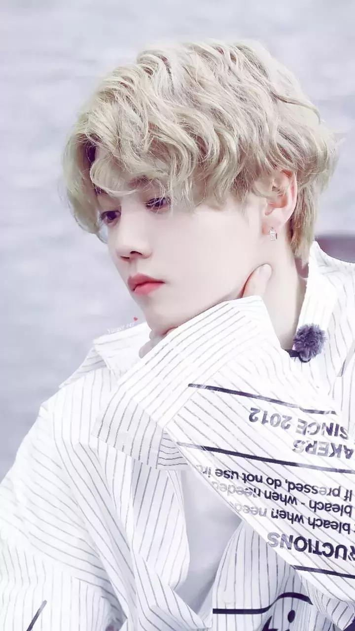 近期鹿晗热搜,鹿晗爱豆鸭