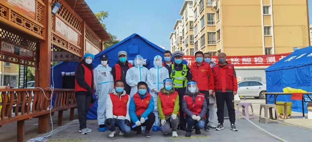 56岁老民警抗击疫情,58岁老民警坚守防疫一线