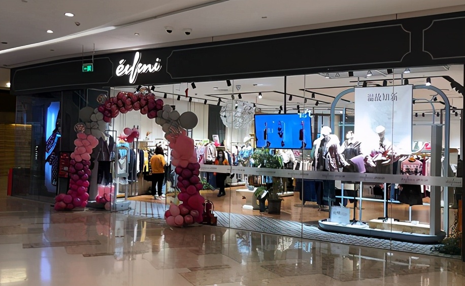 和小赵看太原沉浸式打卡茂业天地,和小赵去西安玩