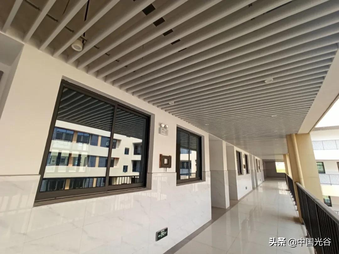 光谷十四小什么时候投入,光谷十四小旁边路多久通车