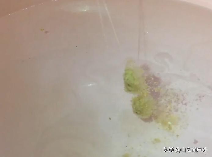 冬钓鲫组合饵料,冬钓鲫鲤鱼的饵料配方