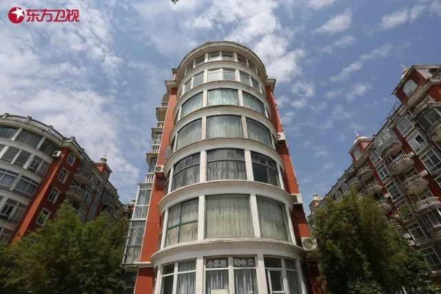 大师设计的湖景房,设计师设计两百平别墅