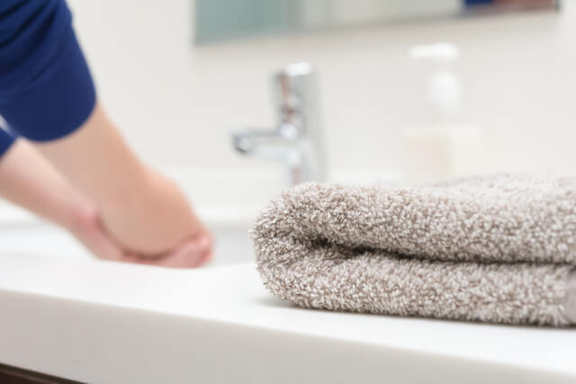 五星酒店卫生乱象新闻评论,五星级酒店毛巾擦马桶事件