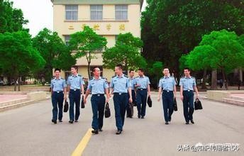 就读军校注意事项,报考军校的利弊动画