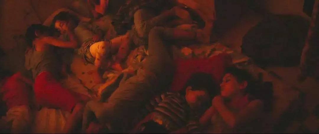 没钱生娃干什么,没钱生我干嘛