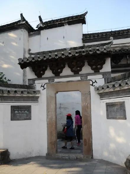 从千岛湖到屯溪老街,从千岛湖到黄山