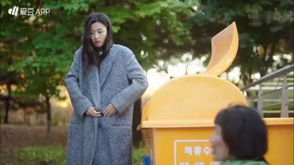 蓝色大海的“老司机”最会穿衣服的美人鱼来种草啦