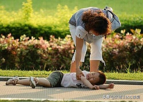 如何让青少年体态矫正,体态问题很严重去哪里矫正