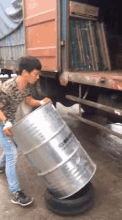 只能亮度调亮才能看得懂的梗,调高亮度才能看懂的梗