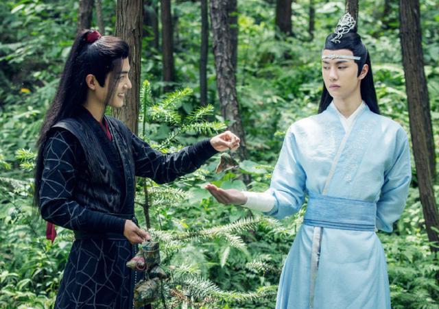 全程回顾“227事件”，看他因何从顶流成全民公敌？