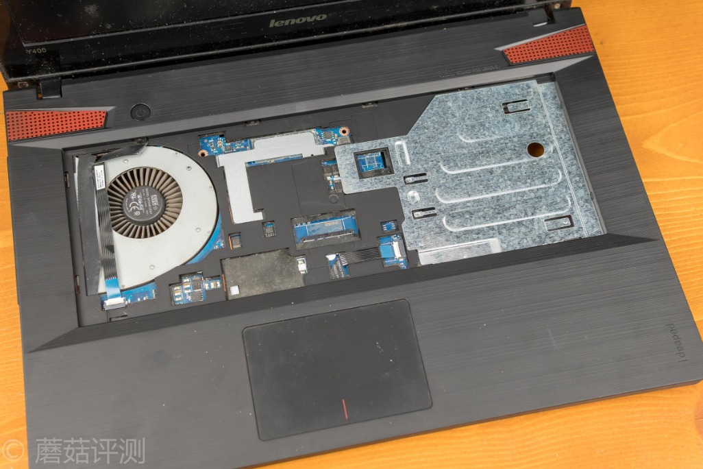 转轴断了维修多少钱,联想y400拆散热铜导管