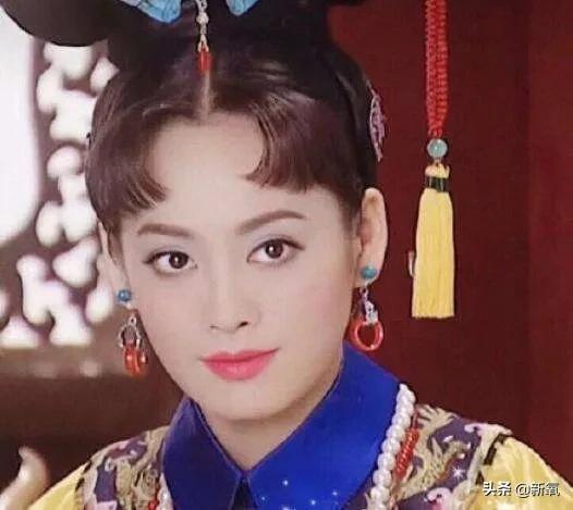 自带情绪的眼睛,最近流行三白眼美人