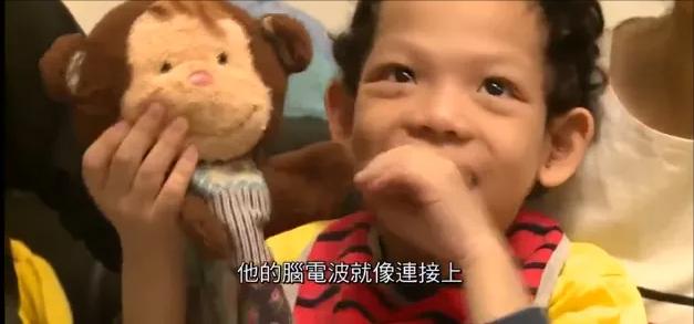 “幼儿看病4天花55万”上热搜，很多患了罕见病的孩子，无药可医