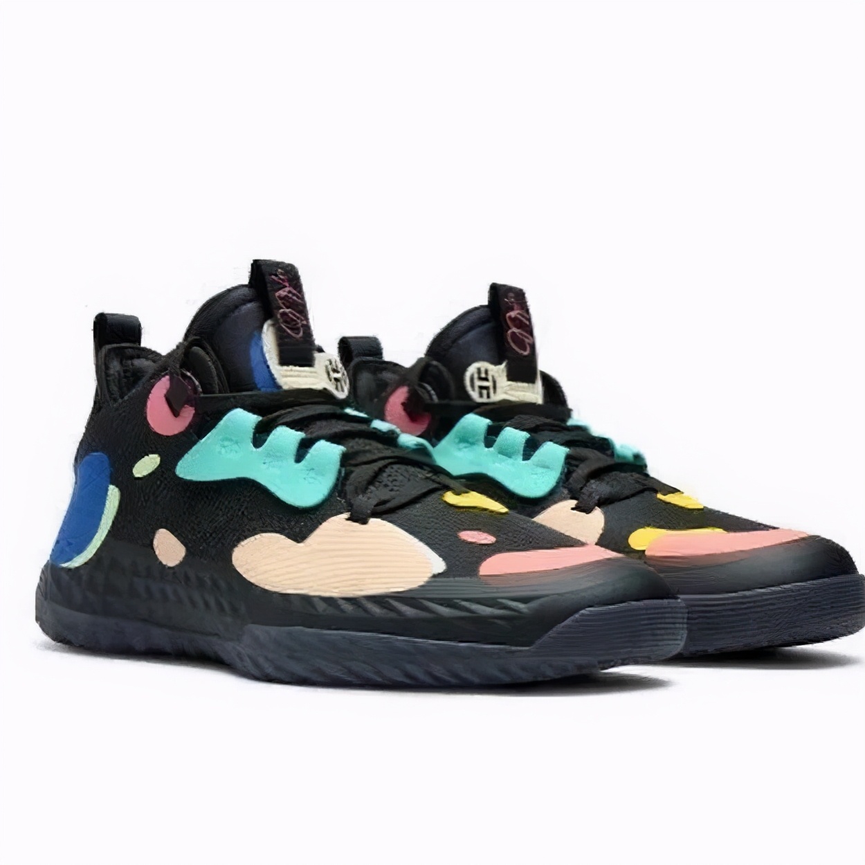 新鞋一出即打折？这几双阿迪篮球鞋的二级市场行情竟然如此坚挺