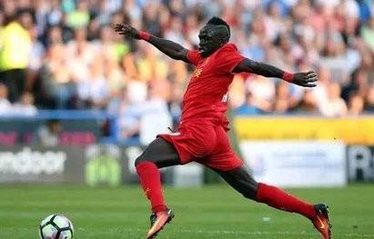 铁血红军闪电进球,铁血红安三箭齐发