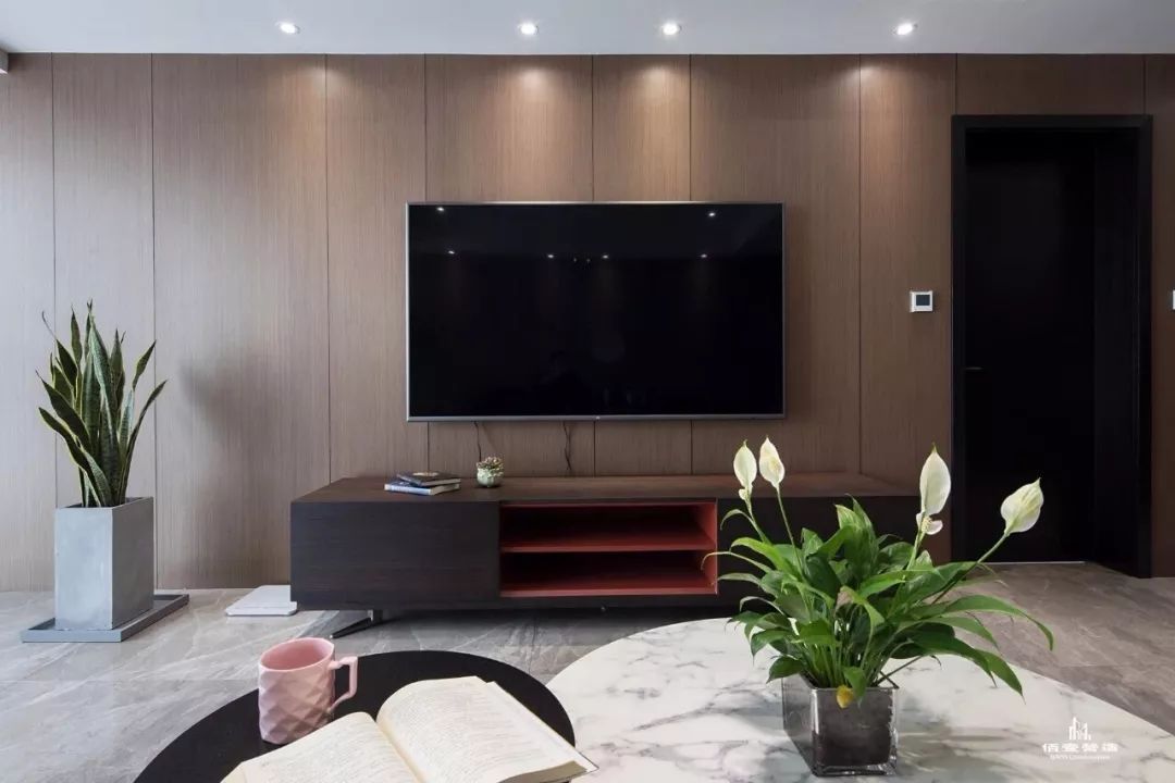 木饰面的背景墙温润的质感,木饰面做背景墙环保耐用吗