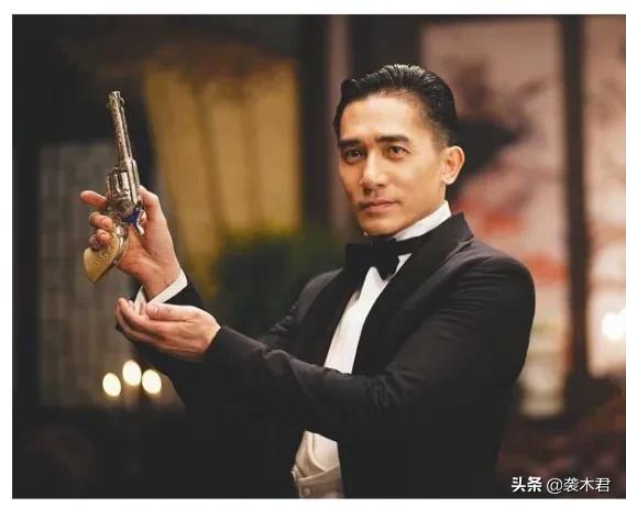 黄黑皮的男生穿什么颜色的衣服,夏天黄黑皮男生美式穿搭短裤