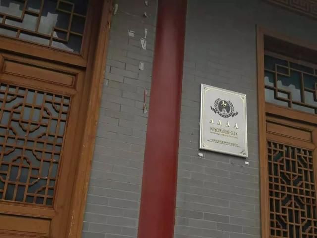 当我们谈论历史时我们在谈论什么,当我们谈论文学时我们在谈论什么