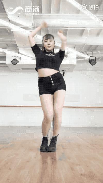 乔碧萝殿下大家都会看吗,乔碧萝殿下发图自救