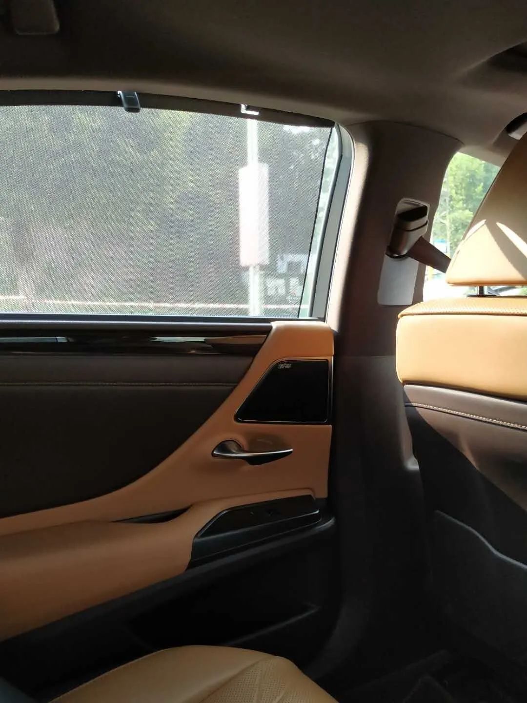 20岁大学生买下宝马430i，只因偶像的选择...他有着怎样的故事？