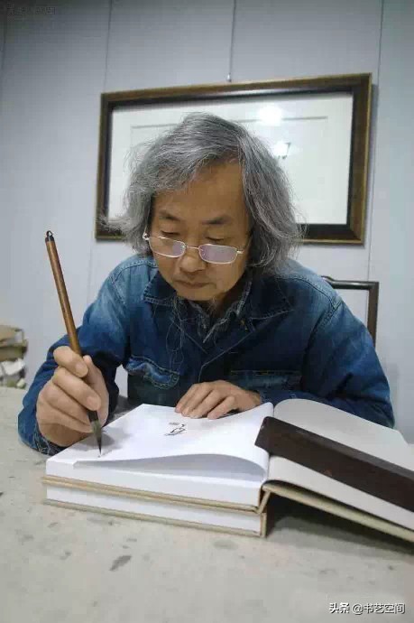 80个硬笔书法欣赏,现代80位书法名家作品欣赏