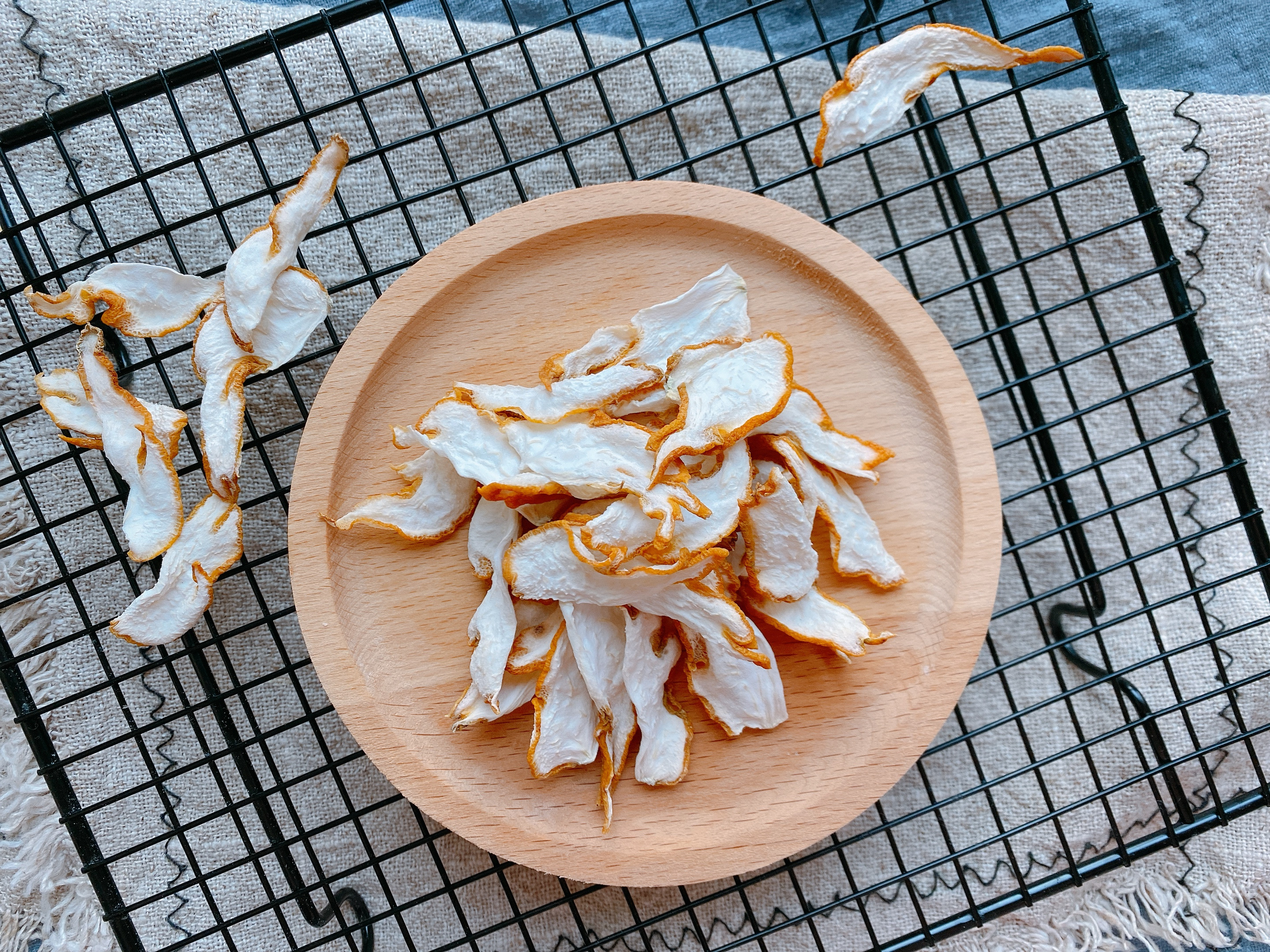 过年了,准备点金佛手,喜庆而且用处多,能泡茶做果干还能泡酒